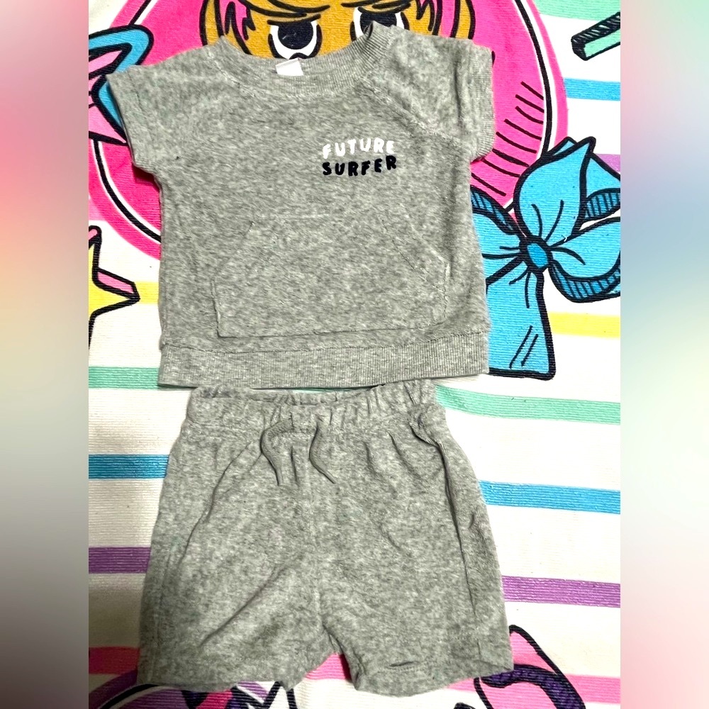 Old Navy outfit size 3-6 months